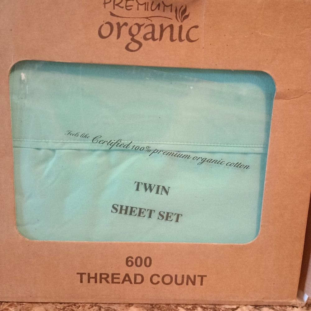 Twin Sheets size  Green Organic New In box - Picture 7 of 7